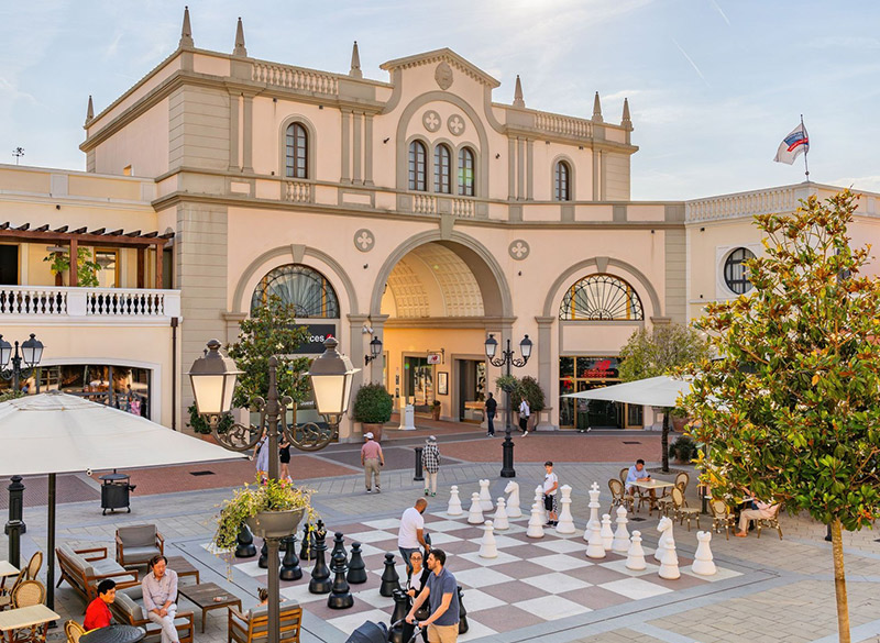 Shopping all'Outlet Noventa di Piave Venezia - Agriturismo B&B Villa Crico